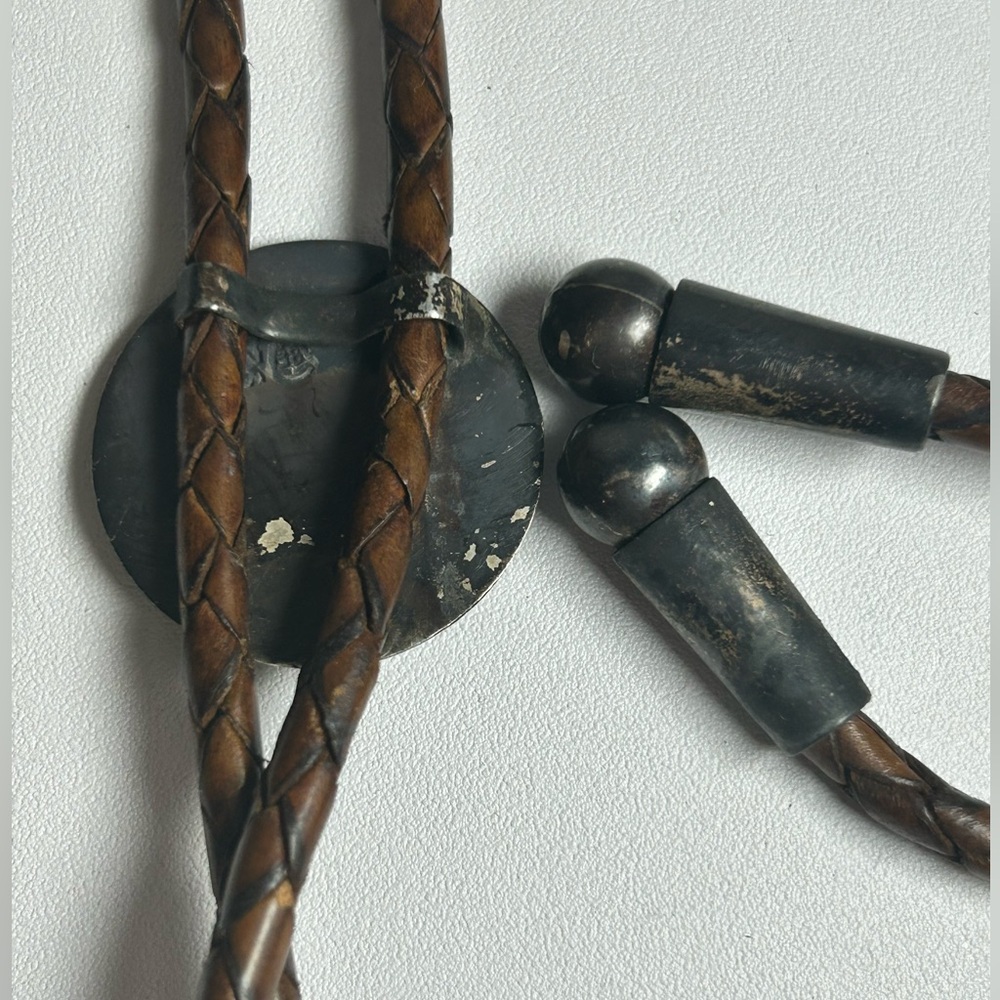 Vintage Sterling Silver Bolo Tie Bull Steer Longhorn Leather Southwestern - Picture 3 of 3